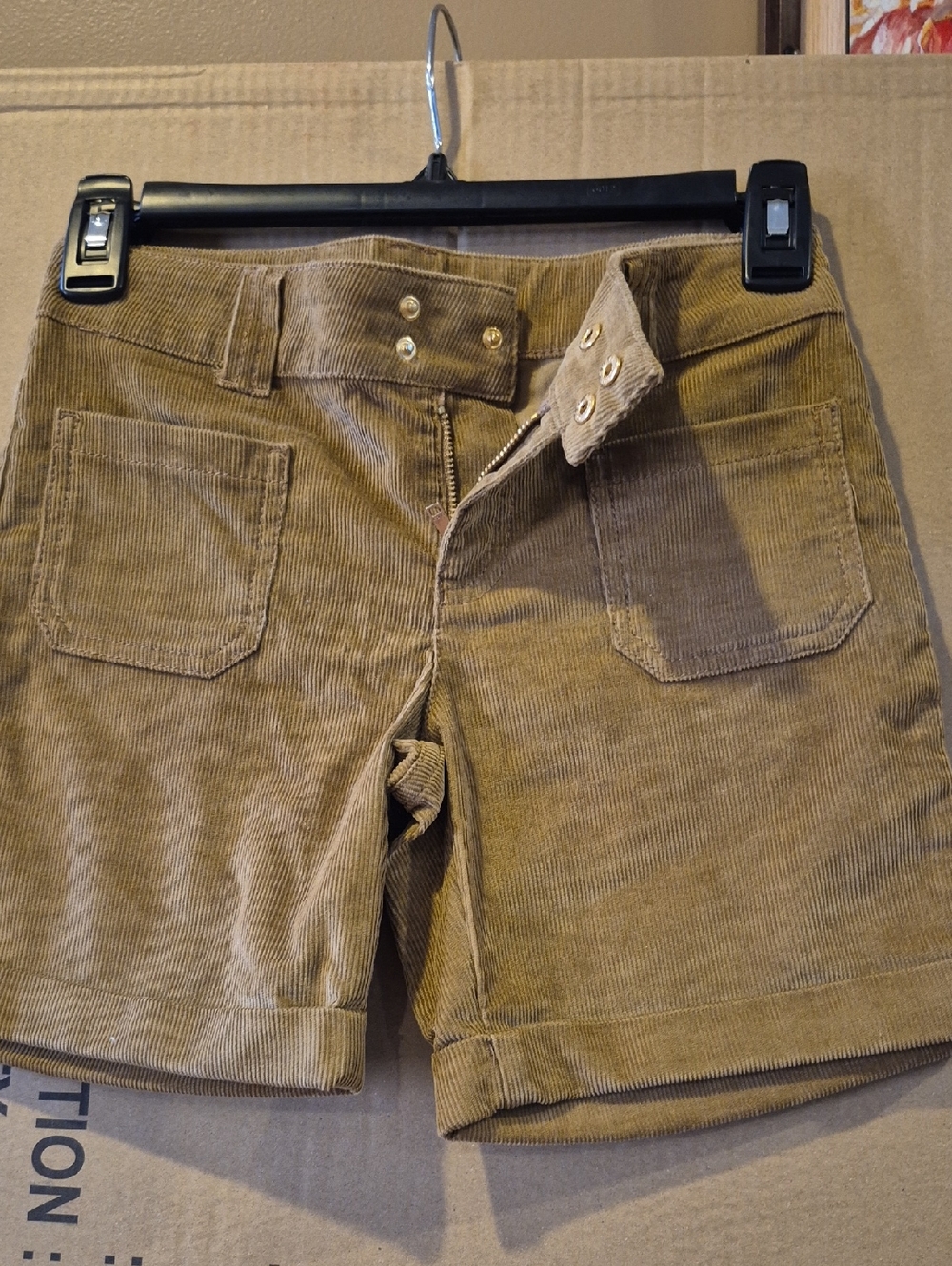 Gucci--High-Waist Corduroy Bermuda Shorts in Brown